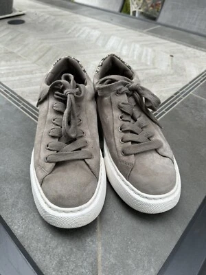 Zapatillas deportivas VINCE para mujer gris serpiente ñandú punta redonda plataforma gamuza 8 Foto 1 de 4