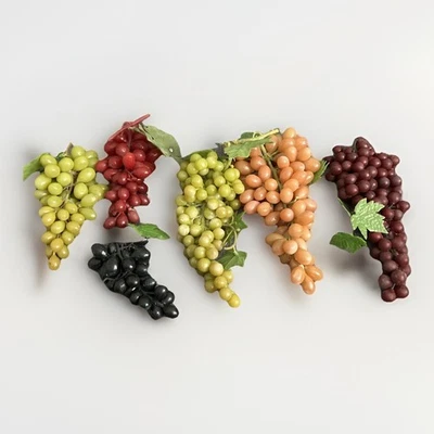 LOTE DE 6 cachos sortidos de uvas de borracha vintage artificiais falsas realistas - Imagem 1 de 4