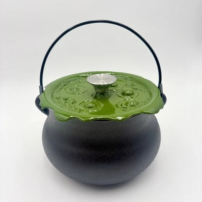 Smith & Clark 4QT Cast Iron Cauldron Witches Brew Bubbling Lid Green Halloween - Image 1 of 4