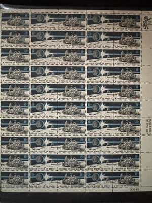 Scott #1434-1435 Decade of Space Achievement Sheet of 50 8¢ Stamps (1971) - Image 1 of 2