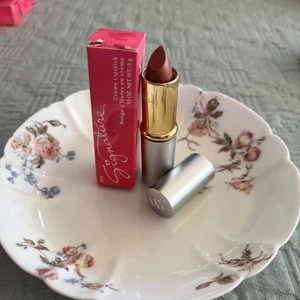 New In Box Mary Kay Signature Creme Lipstick Cantaloupe #906900- RARE - Picture 1 of 3