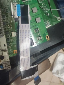 flat flex pannello panel TV HISENSE MOD. H75MEC7950  h75m7900 - Foto 1 di 1