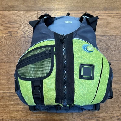 MTI PFDiva Women’s PFD (SM/MD) - Image 1 of 4