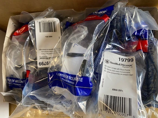 (PACOTE COM 12) Óculos de segurança Jackson 19799 Smith & Wesson Magnum 3G® lente transparente - Imagem 1 de 2