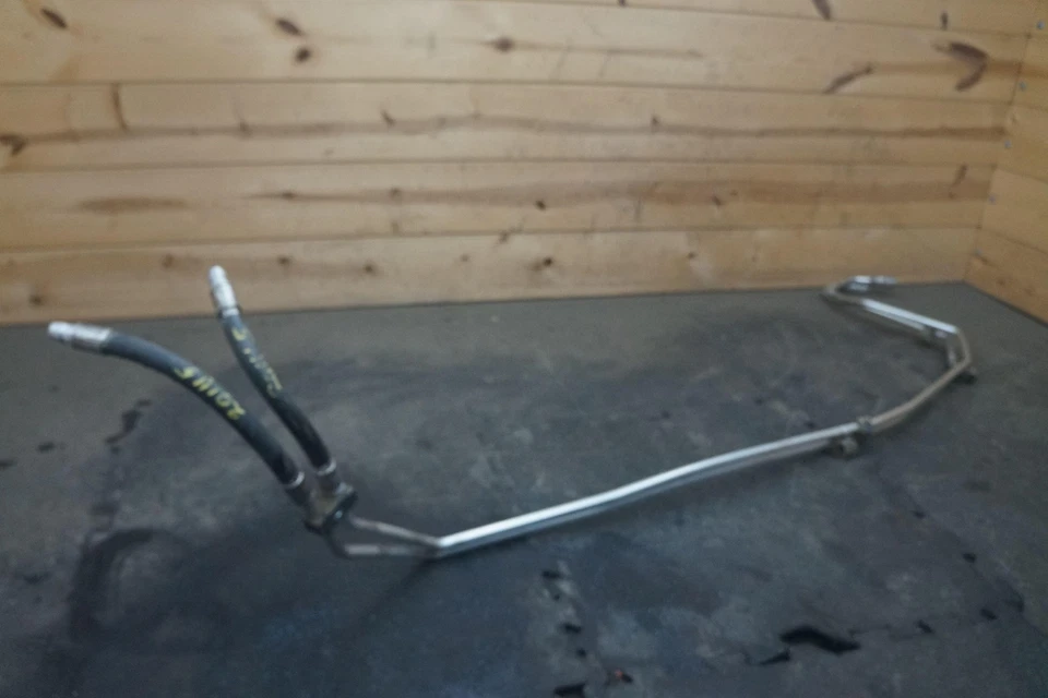 Intercambiador de aceite Entrega Devolución Tubería Línea 258092 258091 OEM Ferrari California 10 Foto 1 de 4