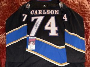 John Carlson signiert handsigniert Washington Capitals individuelles Hockey Trikot JSA - Bild 1 von 4