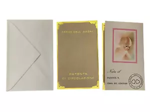 5 BIGLIETTI INVITO AUGURI PARTECIPAZIONI NASCITA BATTESIMO BIMBA PATENTE CM 14 - Imagen 1 de 3