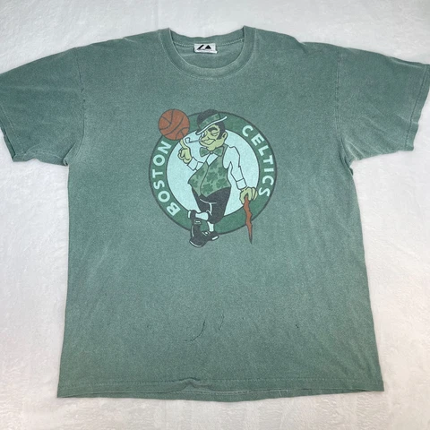 Vintage Boston Celtics T Shirt Size Large Kevin Garnett Majestic NBA Basketball Cover