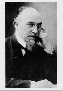 Erik Satie (1866-1925) French Classical Composer, Modernist POSTCARD - Picture 1 of 1