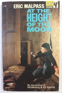 AT THE HEIGHT OF THE MOON. ERIC MALPASS. PAN BOOKS 1969. GOOD - Bild 1 von 5