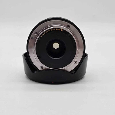 Lente Prime ultra ancha Sony SEL11F18 11 mm f/1,8 montura E SEL11F18 Foto 1 de 4