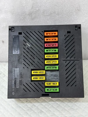 BMW 545i 2004 fuente de alimentación integrada 1394370-1 OEM Foto 1 de 4