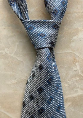 "Corbata Mondo Di Marco hecha en Italia de seda y lino 56,5""" Foto 1 de 4