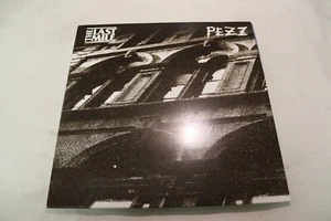 PEZZ / THE LAST MILE "SPLIT" ROCK 12" COLORED VINYL IMPORT LP 2023 RAD GIRLFRIEN - Foto 1 di 4