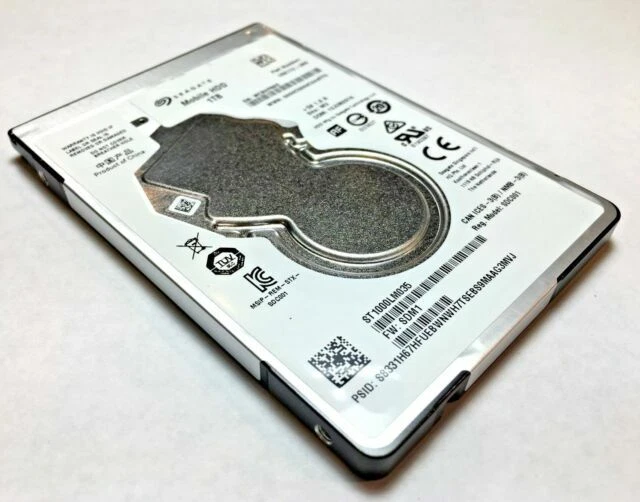 Seagate Mobile 1TB, Internal, 5400 RPM, 2.5" (ST1000LM035) Hard Drive - Image 1 of 1