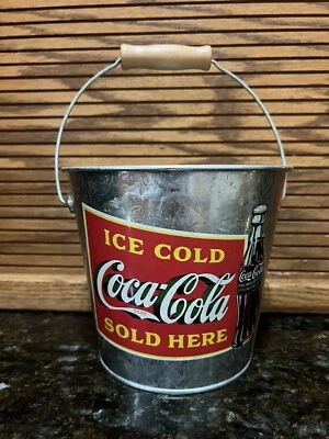 Balde de gelo Coca-Cola lata 2003 com forro de plástico original  - Imagem 1 de 4