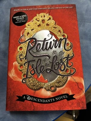 NEW- Descendants ~ Return To The Isle Of The Lost -Book 2- De La Cruz -Hardcover - Image 1 of 2