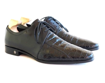 Zapatos derby clásicos hechos de cuero de cocodrilo Versace (Italia) EUR43,5 Foto 1 de 4