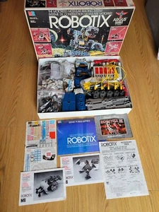 Robotix Milton Bradley Vintage 1984 Lot R-2000 Series * Read DESCRIPTION * - Picture 1 of 9