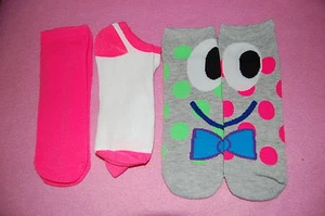 3 Pair GIRLS DESIGN SOCKS Fits Shoe Size 4-10 PINK GRAY Smiley Face POLKA DOTS - Picture 1 of 1