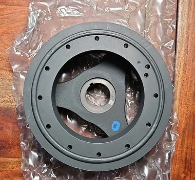 Гармонический балансировщик 2019 Chevrolet Corvette ZR1 GenV LT5 OEM GM 12682015 - Изображение 1 из 4