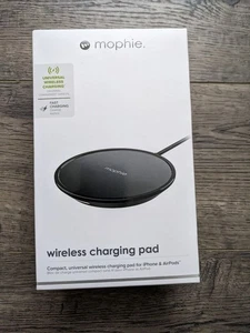mophie Wireless Charge Pad - Apple Optimized 7.5W Qi Wireless for AirPods iPhone - Picture 1 of 3