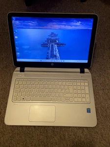 HP Pavilion 15 Notebook 15.6" Intel Core i3-5010U 8 GB Ram 1TB HDD Win 11 Pro - Picture 1 of 6