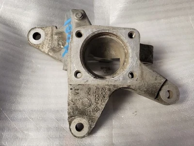 Правый задний кулак/заглушка для пассажира подходит для 97–08 GRAND PRIX 574242 - Изображение 1 из 4