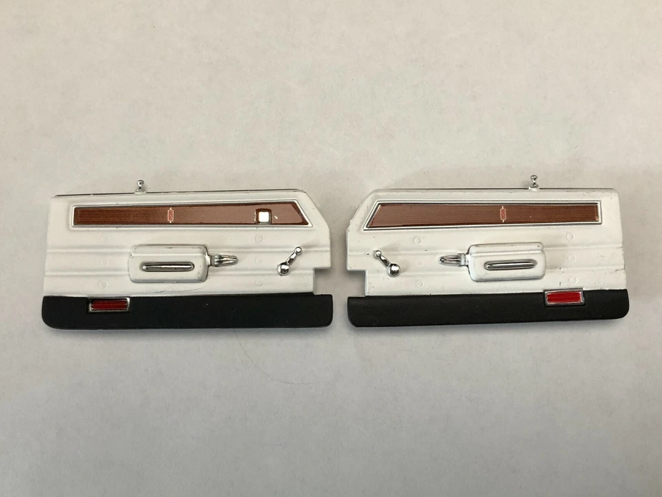 ACME 1:18 Scale "Interior Door Panels" 1972 Oldsmobile 442 W30 1805602 NOS - Image 1 of 2