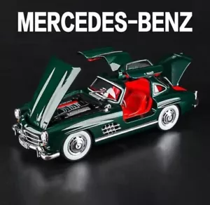 1:24 Mercedes Benz 300SL Vintage Car Model with Light and Sound DARK GREEN - Picture 1 of 5