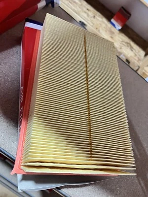 Filtro de ar compatível com FIAT STILO 192 1.9/2.4 01 a 07 192A2.000 Unipart GFE2649 - Imagem 1 de 2