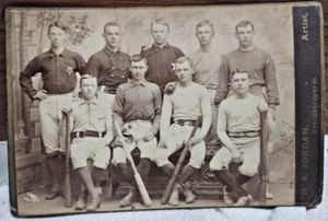 1884 CORNELL COLLEGE IOWA BASEBALL TEAM KABINETTFOTO STAR NINE TEAM 4 ZOLL X 6-1/2 ZOLL - Bild 1 von 7