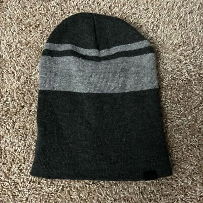 Gorra Levi’s gris para hombre Foto 1 de 4