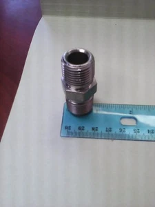 Swagelok 1/2" NPT by 1/2" NPT Stainless Steel (ss) fitting - Picture 1 of 4