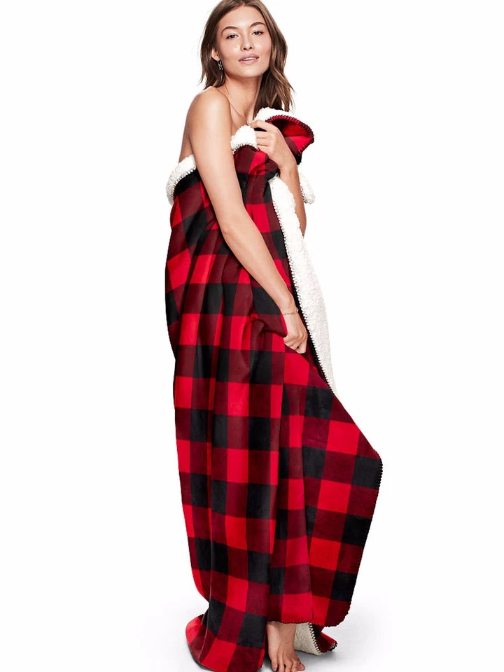 1 Victoria's Secret Pink RED PLAID Blanket Sherpa Fur Plush Dorm Bed 60"x72" - Image 1 of 1