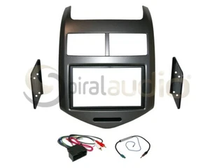 CHEVROLET Sonic 2012-2016 2DIN Radio Dash Kit + Wire Harness + Antenna CH24 - Bild 1 von 2