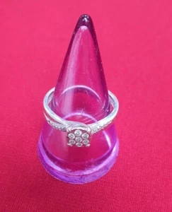 Diamond Cluster Illusion Solitaire 9ct - 13B - Picture 1 of 4