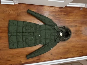 Barbour Women's Quilted Parka Deep Olive Faux Fur Hood Size 6 (or UK 10) - Picture 1 of 6