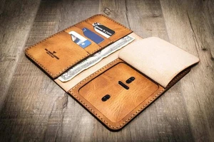 Badge Long Wallet - Picture 1 of 20