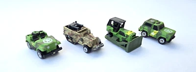 Lote de 4 Galoob Micro Machines 1993 Conjunto de Veículos Terrestres Força de Ataque Militar - Imagem 1 de 4