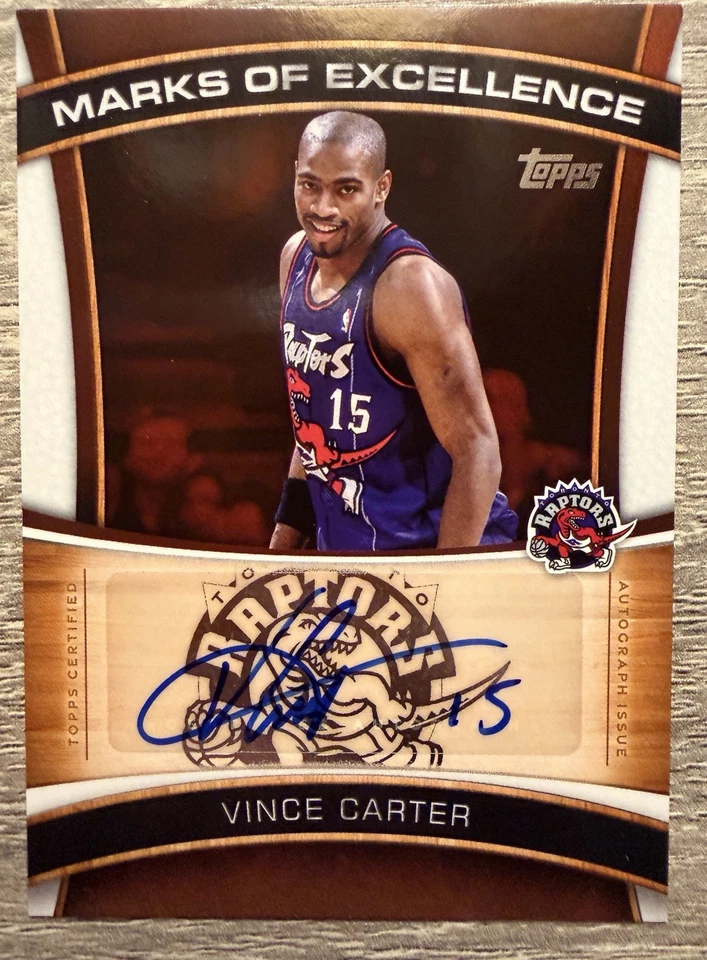 Baloncesto Topps 2025-26 VINCE CARTER AUTO Marcas de Excelencia Toronto Raptors Foto 1 de 2