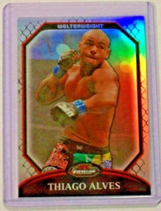 Topps UFC Finest Refractor Parallel Thiago Alves 2011/888 dañado - Imagen 1 de 1