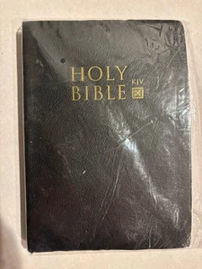 King James KJV Bible Paperback New and Sealed 7.5" x 5.25" - Picture 1 of 3
