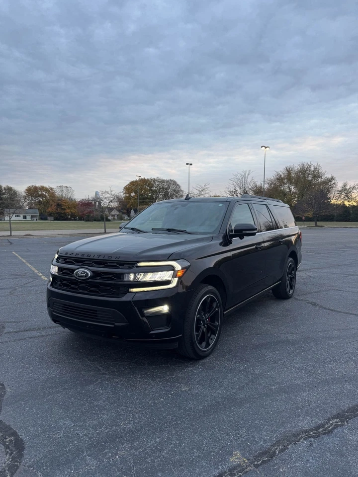 2023 Ford Expedition MAX LIMITED - Image 1 of 4