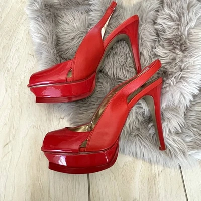 Tacones de aguja Bebe de charol rojo talla 8,5 | Nuevos en caja | Negrita y chi Foto 1 de 4