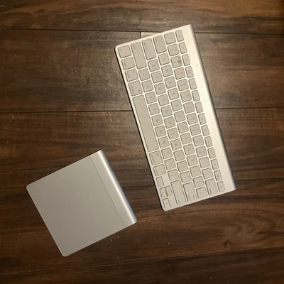 Apple magic keyboard A1314 & Trackpad A1339 For Parts Lot, NOT WORKING - Image 1 of 4