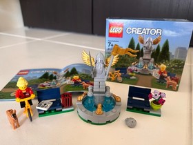 LEGO Creator: Fountain (40221) - Complete w/ Manuals & Box