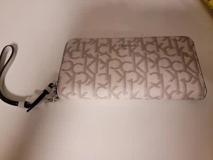 Calvin Klein Signature Logo Wristlet - Dove/Cherub MSRP $98 NWT - Picture 1 of 4