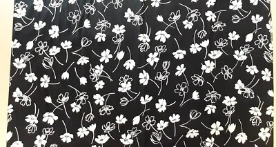 20 世纪 70 年代复古 纹理 Plisse Fabric BTY * 白色花卉散点黑色 * 棉 — 第 1/4 张图片