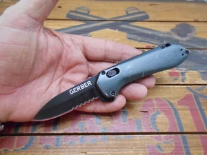 Gerber High Brow Compact Pocket Knife Axis Lock Plain Edge Blade - Picture 1 of 8